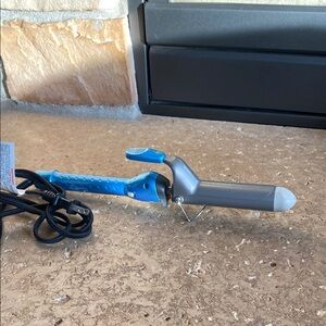 BaByliss Blue and Gray Curling Iron